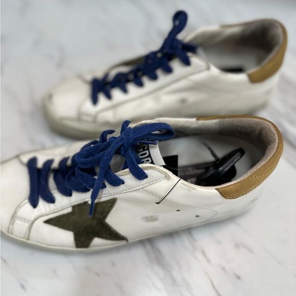 Golden Goose White Sneakers with Blue Laces and Star Detail - Picture 5 of 7